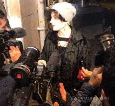 Гонджа Вуслатери будет выступать в театре