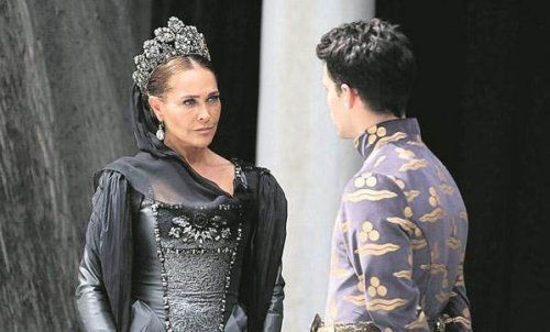 Турецкая актриса Хюлья Авшар / H&#252;lya Av&#351;ar